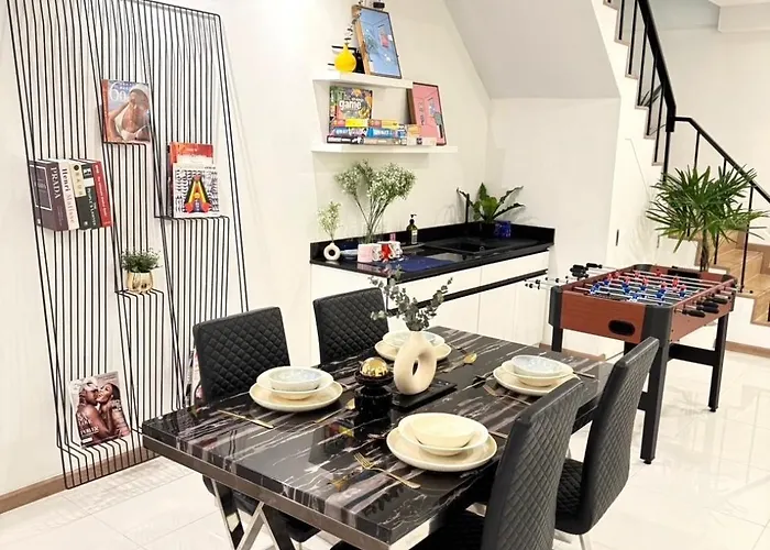 4beds 4baths New Renovated Entire House Bts Ekkamai * Bangkok