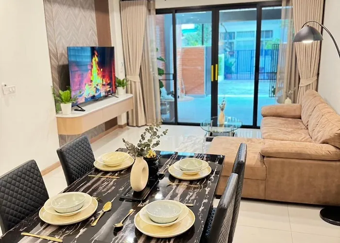 Vakantiehuis 4beds 4baths New Renovated Entire House Bts Ekkamai Bangkok