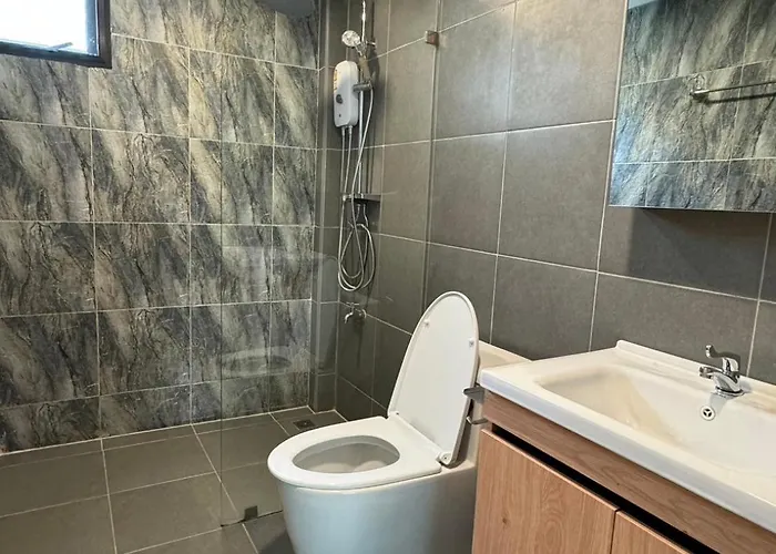 4beds 4baths New Renovated Entire House Bts Ekkamai Vakantiehuis *